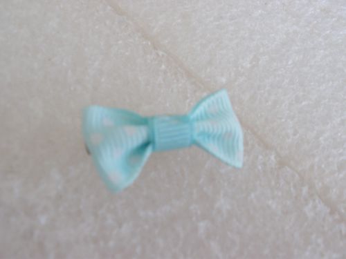 mini barrette noeud bleu