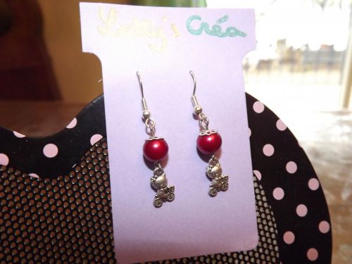 BO perles rouges +breloques 