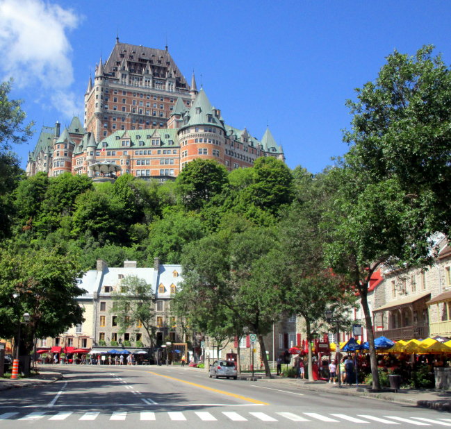 Vieux Québec --   Le Château Frontenac est un célèbre hôtel de Québec