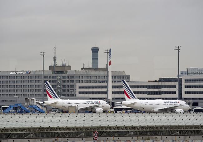 Aéroport de Roissy.jpg