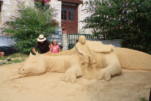 Un sculpteur dans le petit village de Giverny