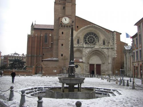 La fontaine de la place Saint-Etienne