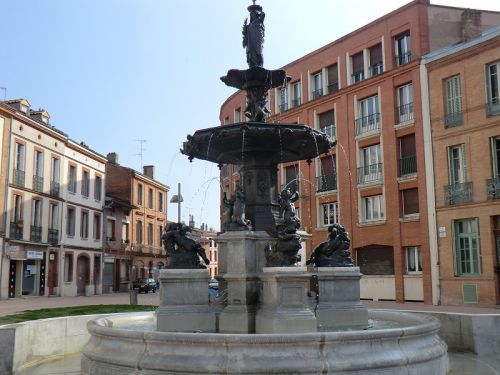 La fontaine de la place Olivier