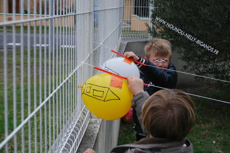 Ballon Fusée . - NOUNOU NELLY 33380 BIGANOS ACTIVITE ENFANTS
