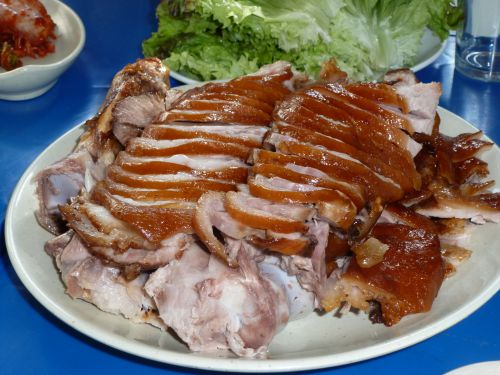 pork legs (?)