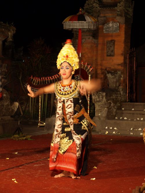 Balinese dancing