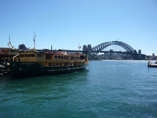 Sydney Ferry et Harbour Bridge