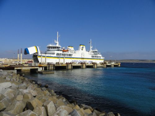 Départ pour Gozo depuis l'embarcadère de Cirkewwa 