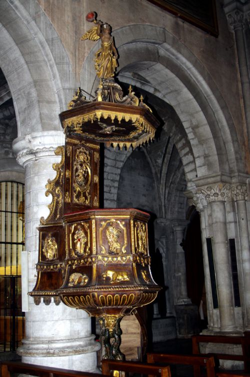 Cathédrale Ste Marie la chaire à précher