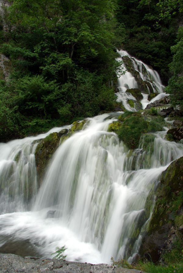 Cascade de Besous vallée d'Aspe