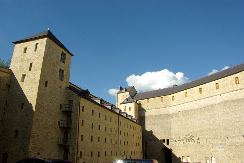 Chateau de Sedan le plus grnd d'Europe