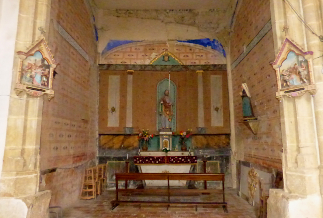 Une chapelle de l'église de Morlane (64)