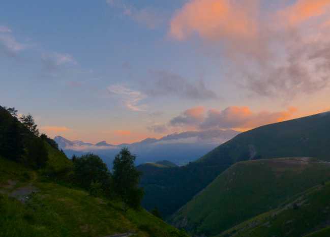 Coucher de soleil en montagne