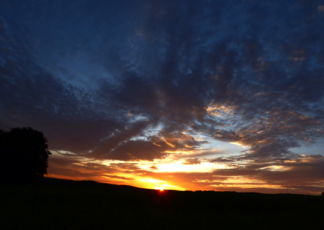 Coucher de soleil a Bosseval le 6 septembre 2024