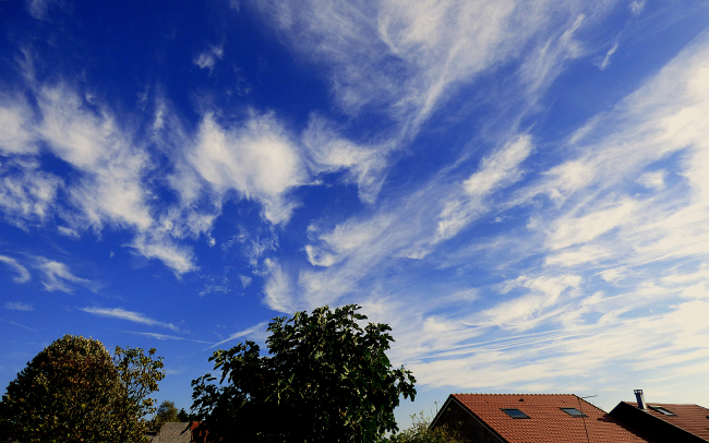 Coup de balais dans le ciel