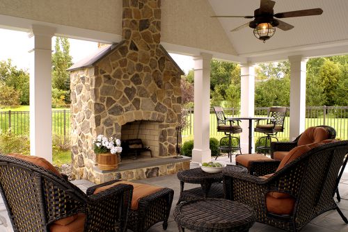 Thank you Shirley for these ideas of outdoor living from the States !!!
