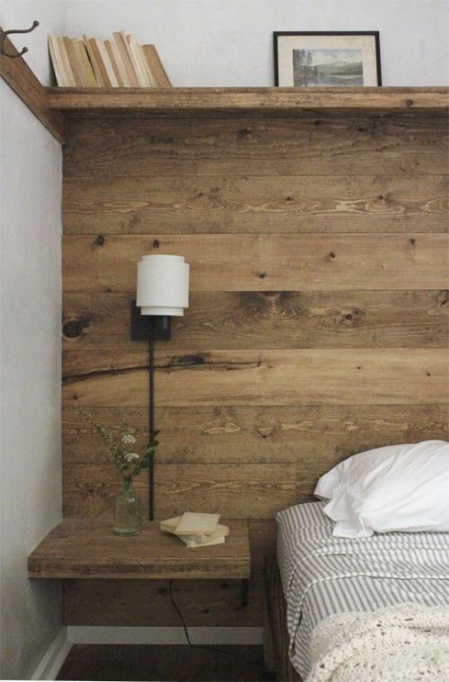 Tête de lit en bois très nature