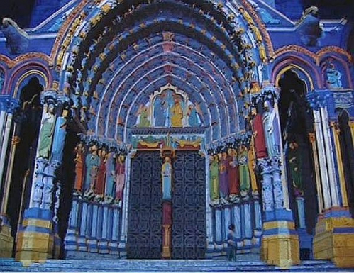 Lumieres-cathedrale-de-chartres.jpg