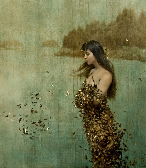 Gold-leaf-oil-painting-by-American-artist-Brad-Kunkle-9.jpg