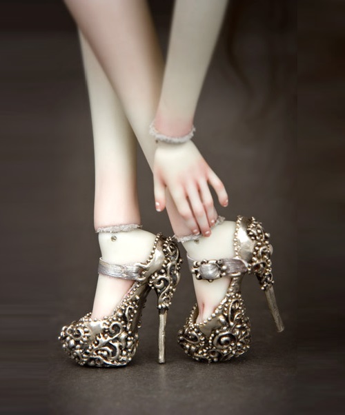 elena-shoes.jpg