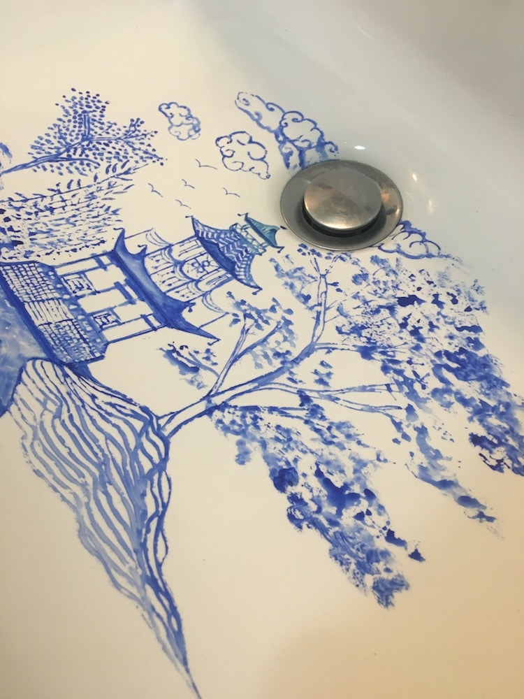 des-peintures-dans-le-lavabo-par-Marta-Grossi-14