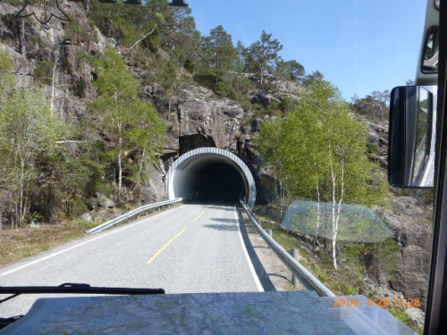 Tunnel (1).JPG