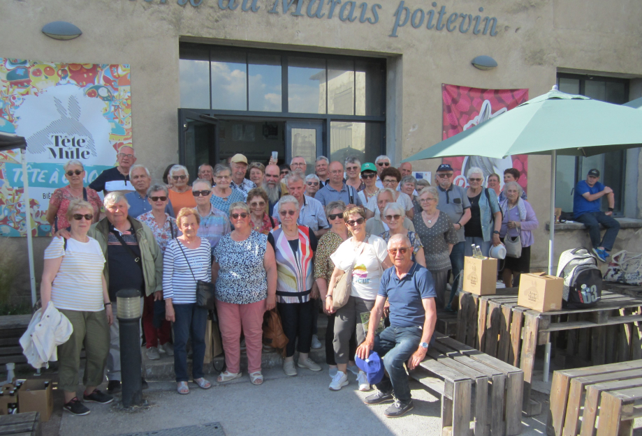 Groupe à la brasserie .JPG