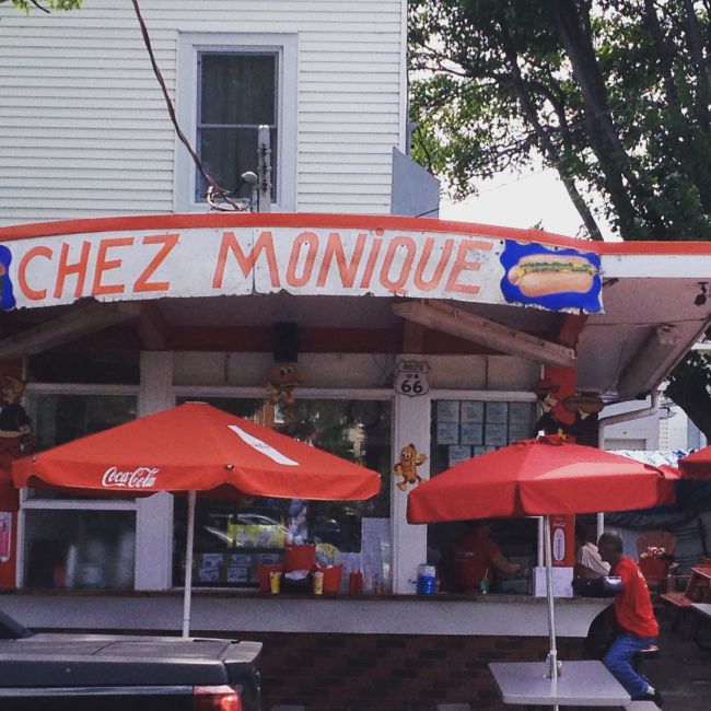 Chez Monique, La Prairie