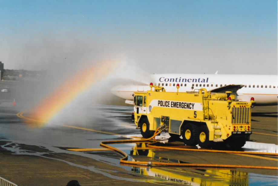 SWA Newark emerg  1998 25.JPG