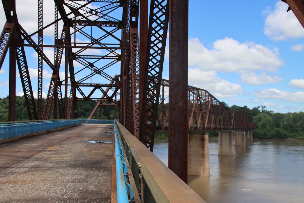 Missouri (164) Old Chain Of Rocks Bridge.JPG