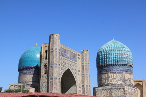 Samarkand (14)pl de Reguistan  Medersat d'Oulougbek de Cherdor de Tilla Kori B.jpg