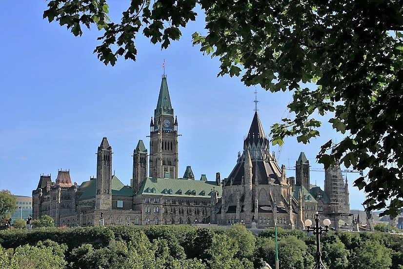 Ottawa (69)Col du Parlement.jpg