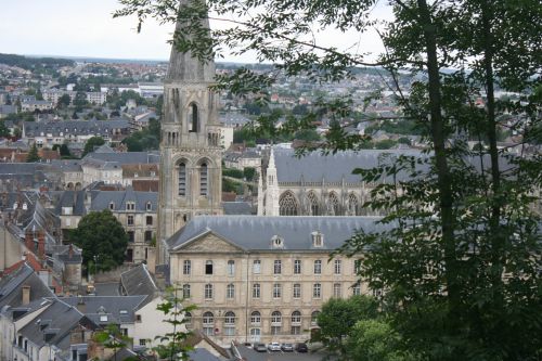 La ville de vendôme que nous traverserons à cheval