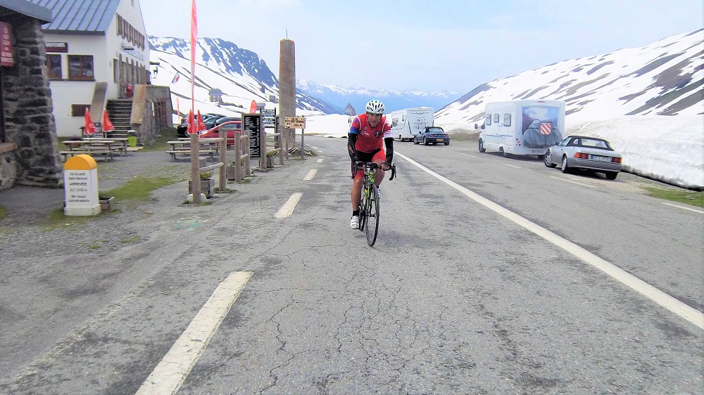 Arrivée au Petit St Bernard