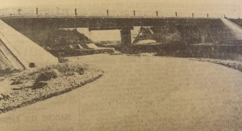 Nouvelle route sous le pont des Eaux Blanches 1957