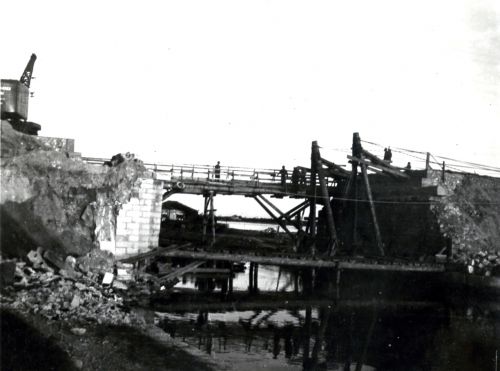 1944 Réparation du pont sur le canal