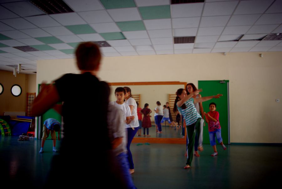Danse a l'ecole avec les CLIS Ecole Charles Baudelaire 2014