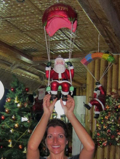 Même le Père Noël fait du parachute ascensionnel