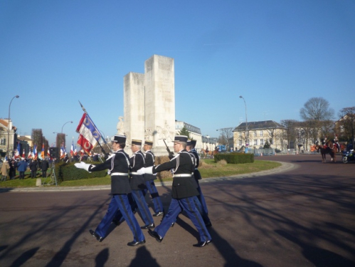 Gendarmes_place_de_la_loi.jpg