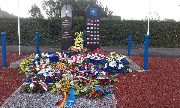 Mémorial_de_l'OTAN_de_Fréthun.jpg