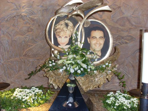 Le memorial de Diana et Dodi dans le magasin Harrod's
