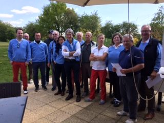 L'équipe D4 challenge IdF Par'tee Golf avec CAES CNRS et RUEIL...