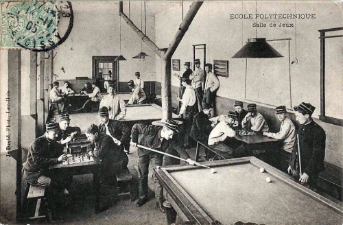 ecole-polytechnique_salle-de-jeu.jpg