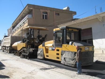 Travaux de bitumage à Lemroudj (septembre 2012)