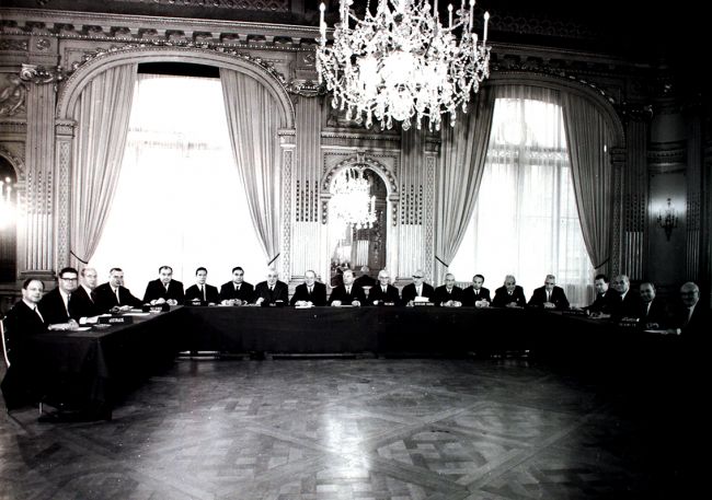 Importante réunion de la 53 éme session du conseil de l'ELDO à Paris le 18 novembre 1971 qui se réuni sous la  présidence de  Wolf J. Schmidt-Küster