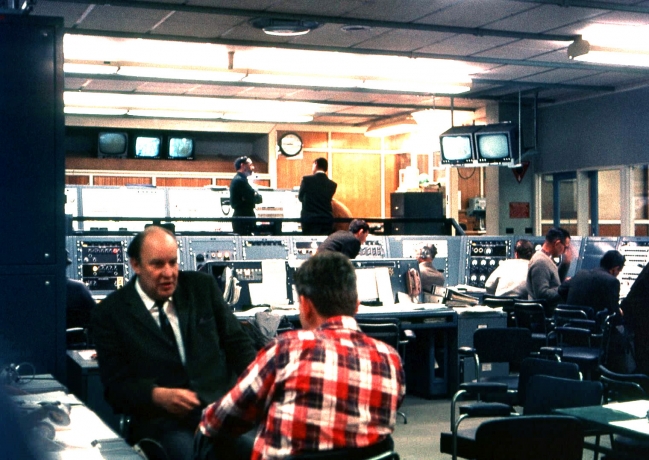 salle de controle de l'equipment centre 6 en 1967