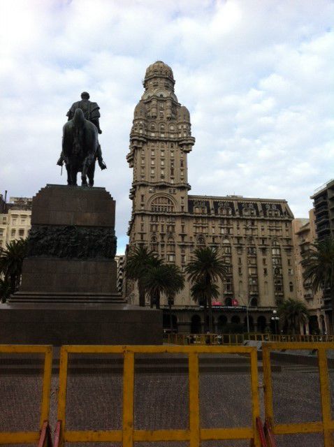 plaza Independencia Montevideo