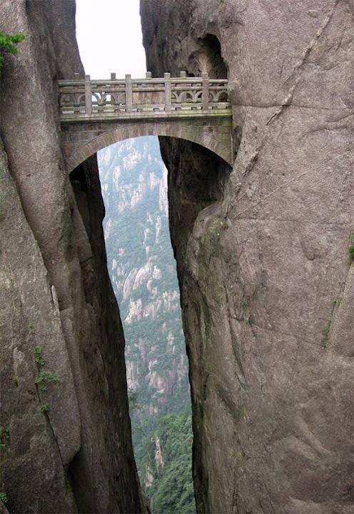 Bridge of Immortals HuangShan China.jpg