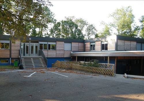 Quetigny - Ecole des Cèdres 2012.jpg