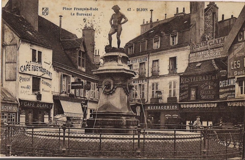 Dijon - Place François Rude - Fontaine du Bareuzai.jpg